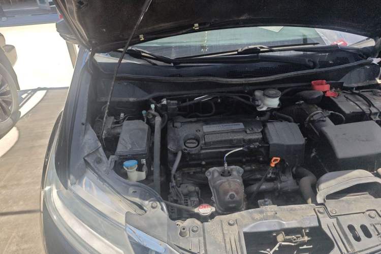 Used Honda Odyssey 2015 Revised 2.4L Luxury Edition Engine Bay Right
