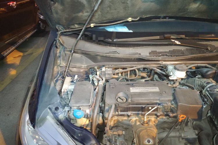 Used Honda Odyssey 2015 2.4L Smart Edition Engine Bay Right
