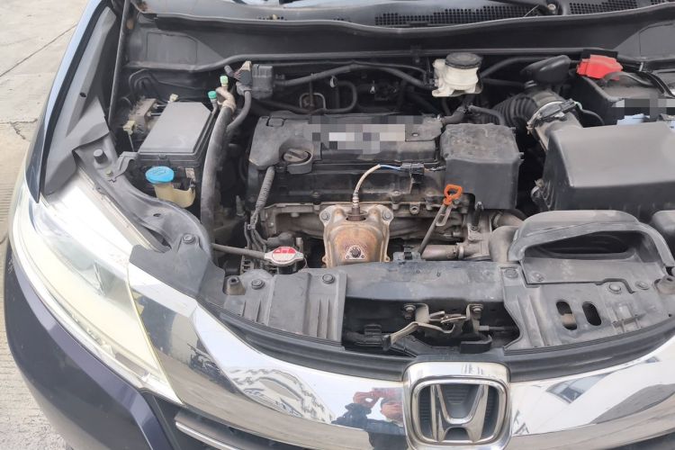 Used Honda Odyssey 2015 Revised Version 2.4L Comfort Edition Engine Bay Right