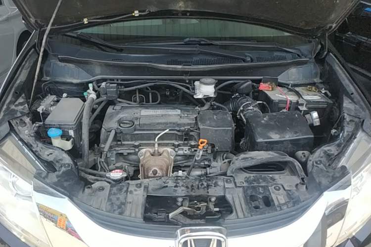 Used Honda Odyssey 2015 Updated Version 2.4L Smart Edition Engine Bay
