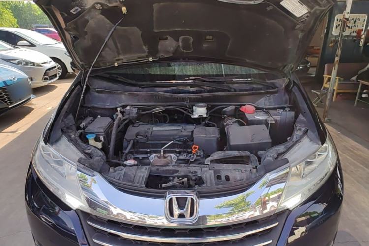 Used Honda Odyssey 2015 Updated Version 2.4L Smart Edition Engine Bay