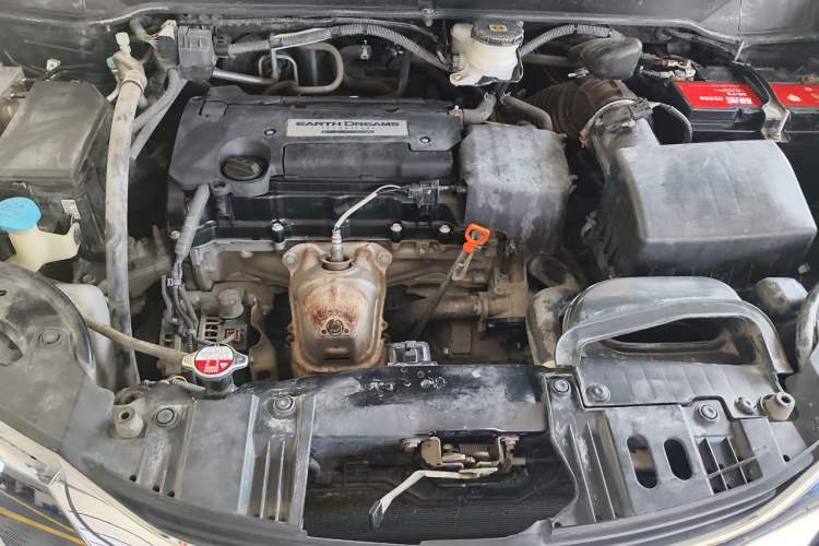 Used Honda Odyssey 2015 Updated Version 2.4L Smart Edition Engine Bay
