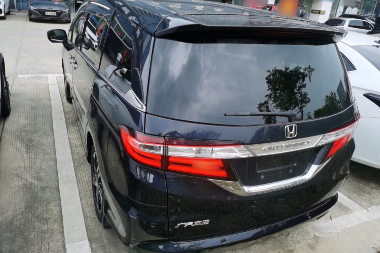Used Honda Odyssey 2015 Updated Version 2.4L Smart Edition Exterior 2