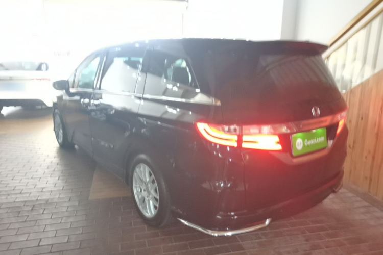 Used Honda Odyssey 2015 Updated Version 2.4L Smart Edition Exterior 2