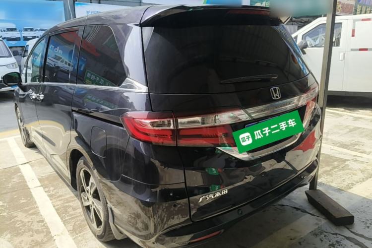 Used Honda Odyssey 2015 Updated Version 2.4L Smart Edition Exterior 2