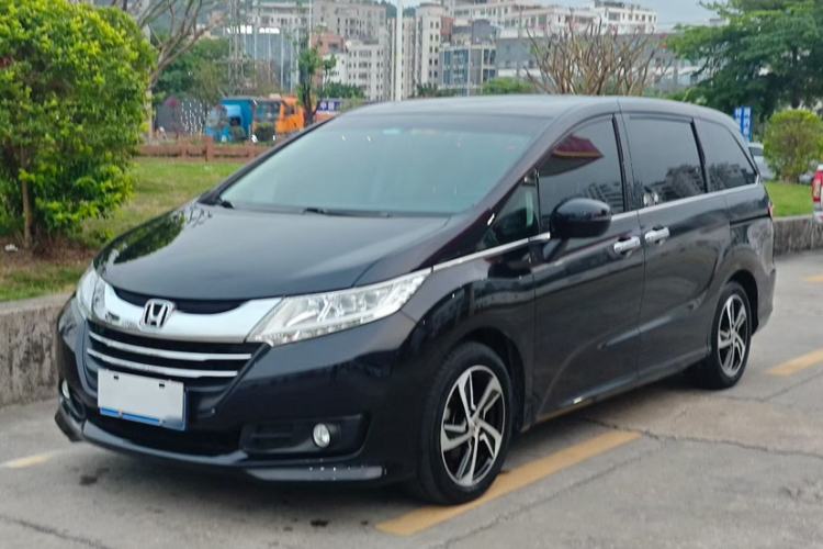 Used Honda Odyssey 2015 Updated Version 2.4L Smart Edition Exterior 3
