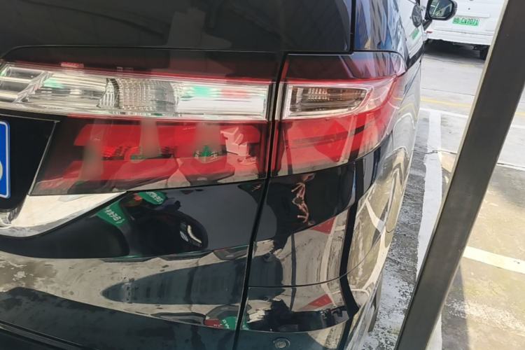 Used Honda Odyssey 2015 Updated Version 2.4L Smart Edition Exterior 3