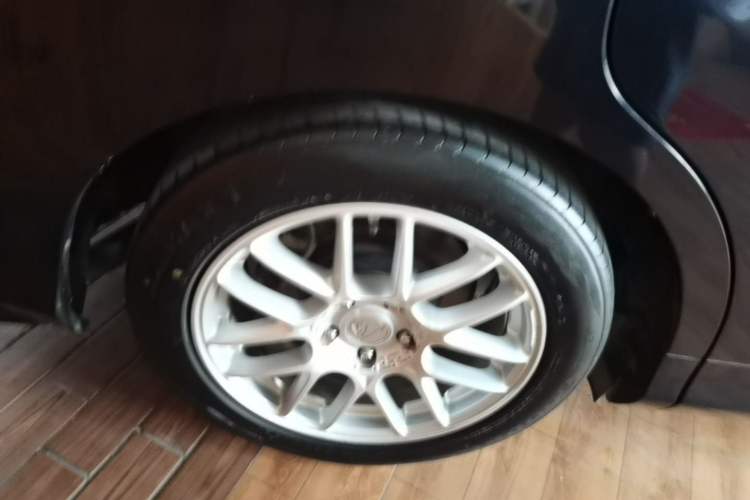 Used Honda Odyssey 2015 Updated Version 2.4L Smart Edition Exterior 5