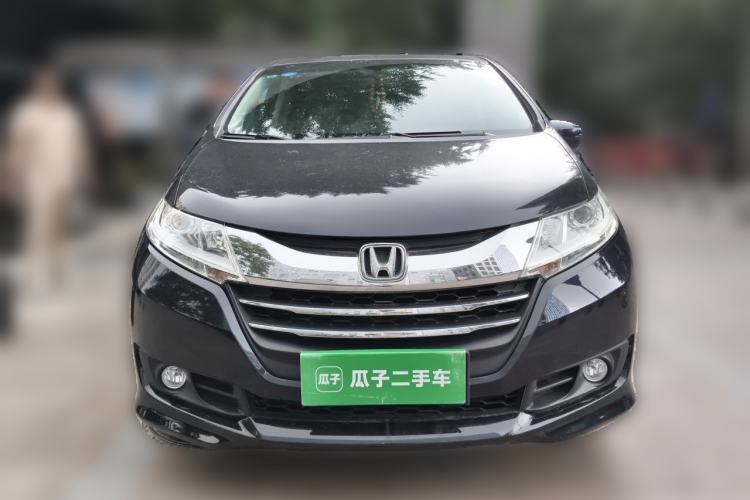 Used Honda Odyssey 2015 Revised 2.4L Luxury Edition Front