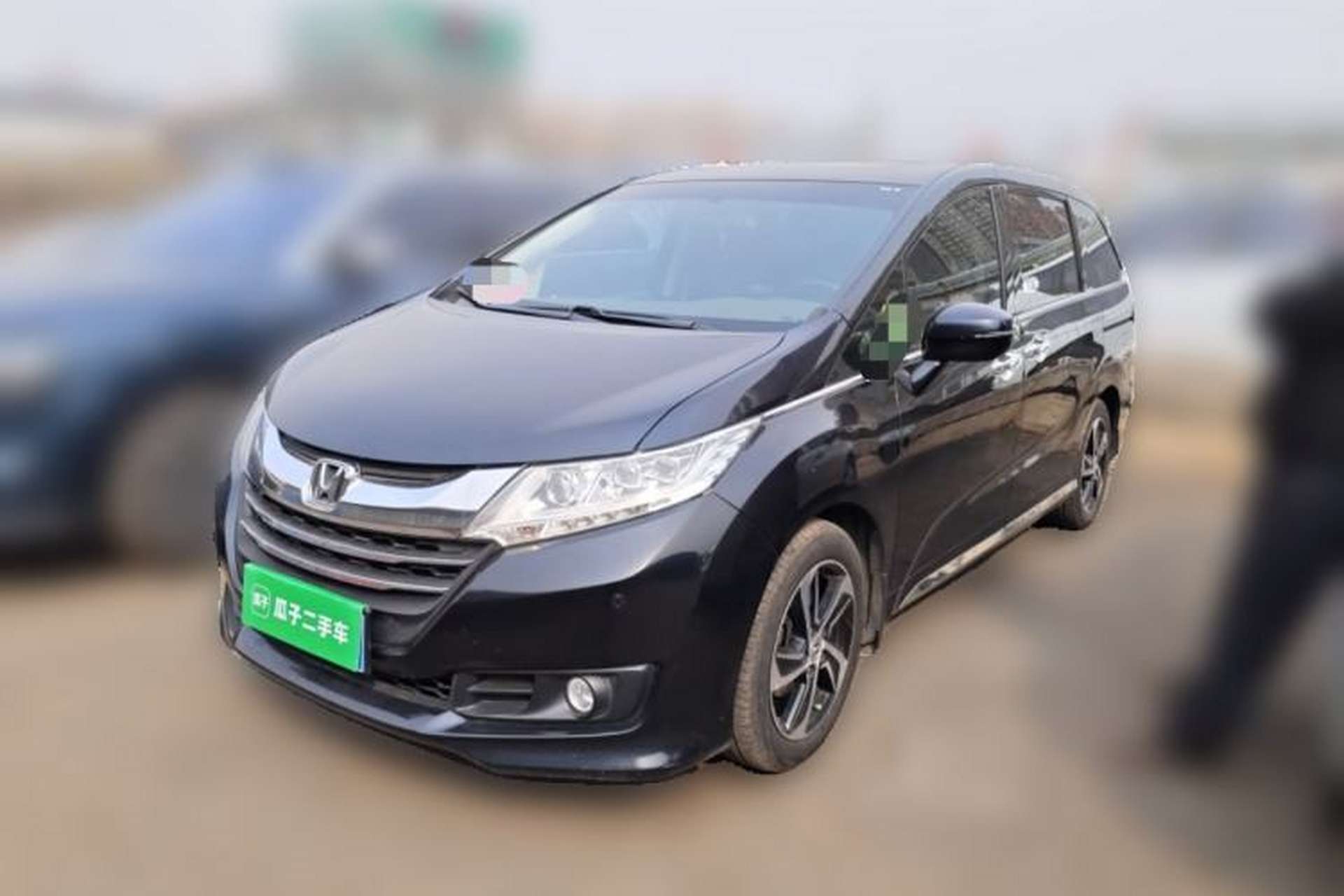 Used Honda Odyssey 2015 Updated Version 2.4L Smart Edition Front Left 45 Deg