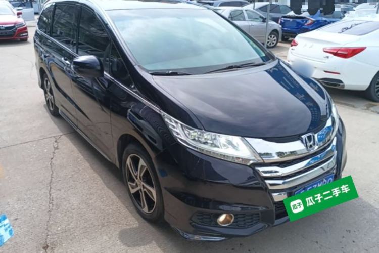 Used Honda Odyssey 2015 Updated 2.4L Smart Cool Version Front Right 45 Deg