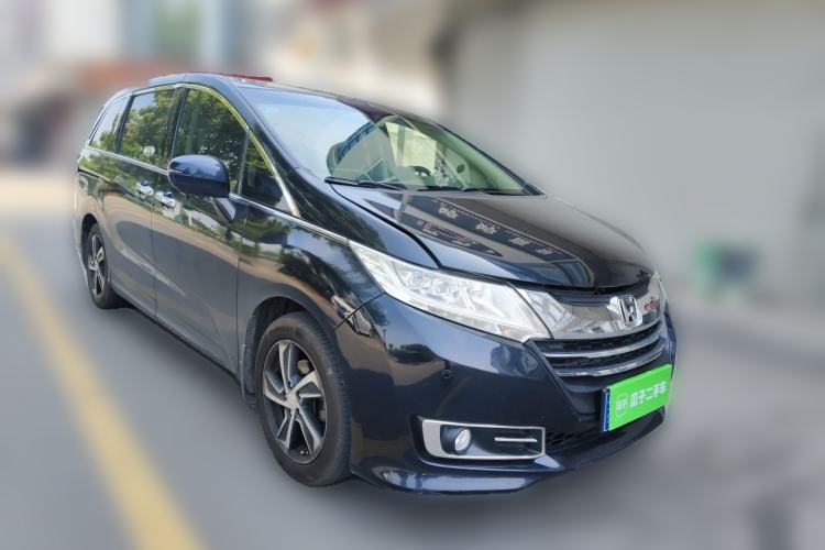 Used Honda Odyssey 2015 2.4L Smart Edition Front Right 45 Deg