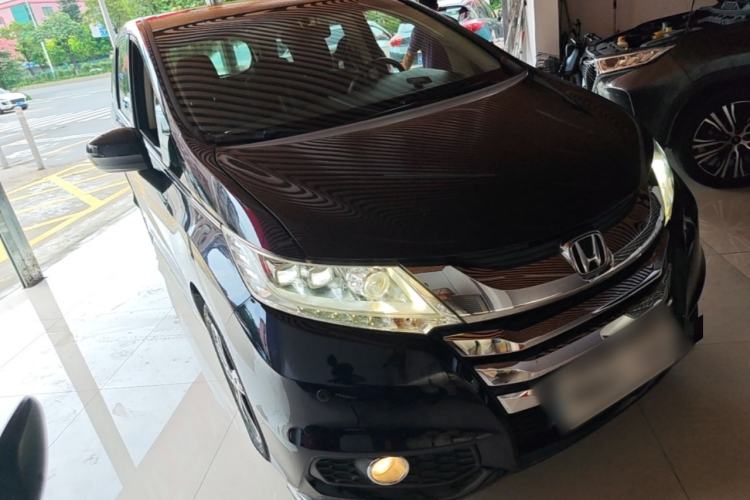 Used Honda Odyssey 2015 Updated 2.4L Smart Cool Version Front Right 45 Deg