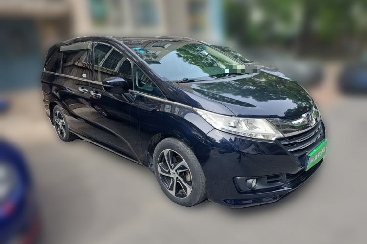 Used Honda Odyssey 2015 Updated Version 2.4L Smart Edition Front Right 45 Deg