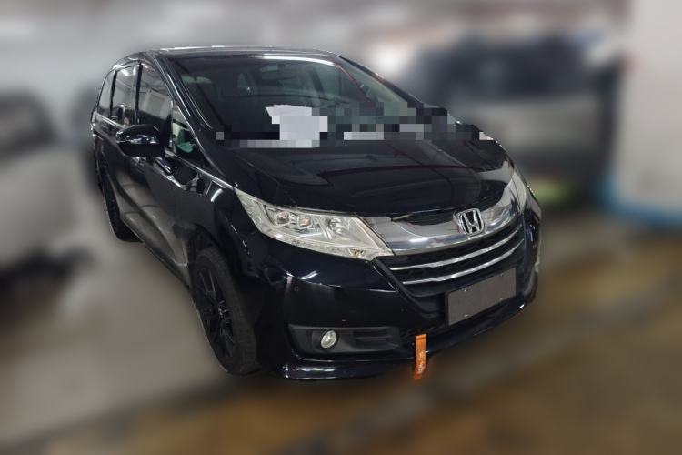 Used Honda Odyssey 2015 Updated Version 2.4L Smart Edition Front Right 45 Deg