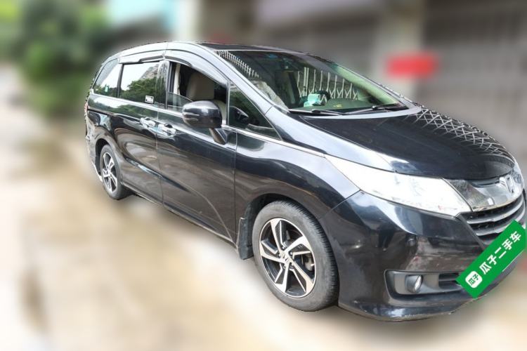 Used Honda Odyssey 2015 Revised 2.4L Luxury Edition Front Right 45 Deg