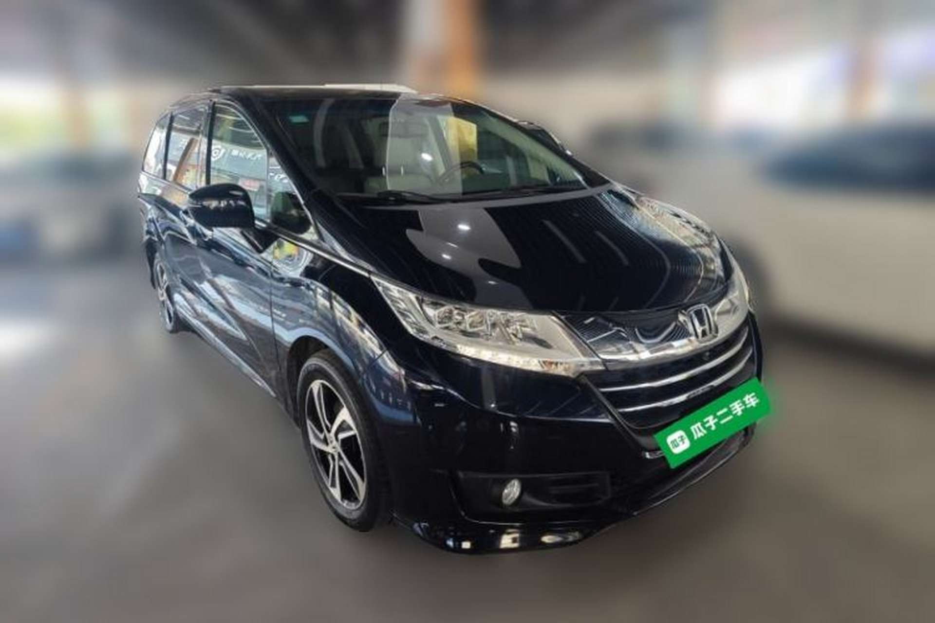 Used Honda Odyssey 2015 2.4L Supreme Edition Front Right 45 Deg