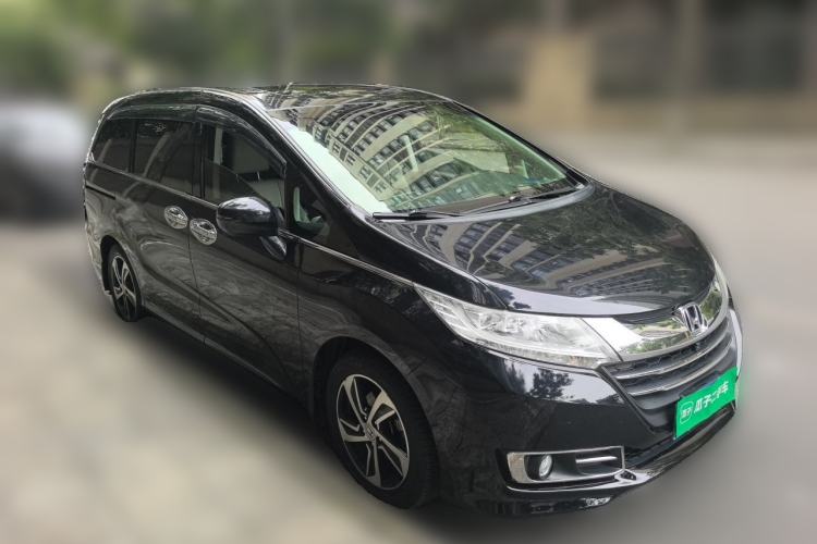 Used Honda Odyssey 2015 Revised Version 2.4L Supreme Edition Front Right 45 Deg