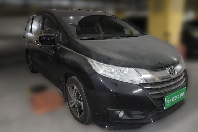 Used Honda Odyssey 2015 Updated Version 2.4L Smart Edition Front Right 45 Deg