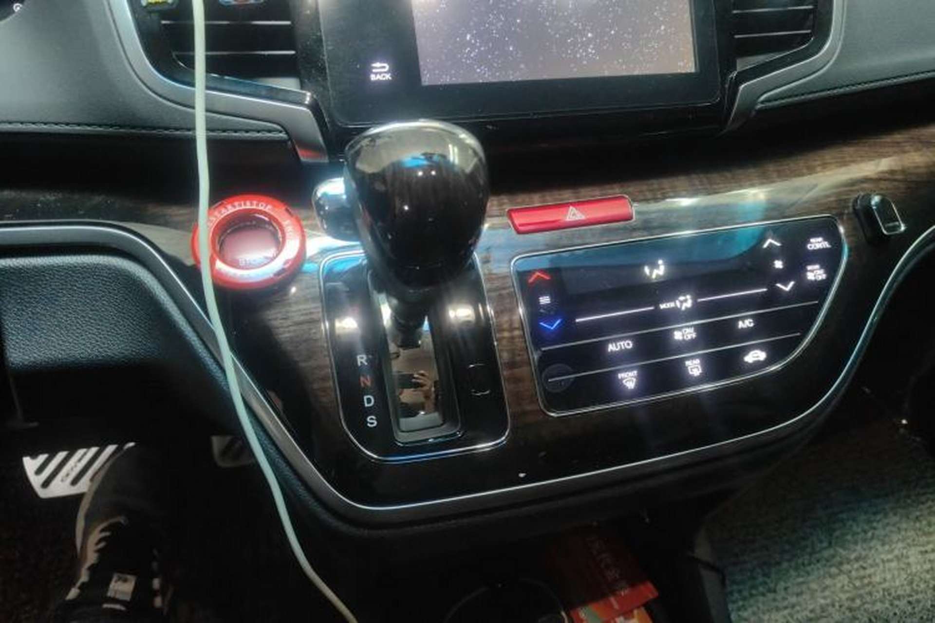 Used Honda Odyssey 2015 2.4L Smart Edition Gear Lever
