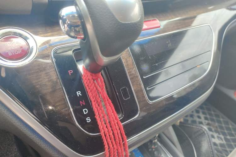 Used Honda Odyssey 2015 2.4L Smart Edition Gear Lever
