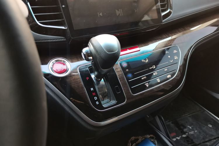 Used Honda Odyssey 2015 Updated Version 2.4L Smart Edition Gear Lever