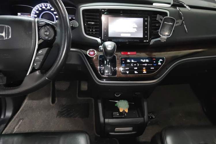 Used Honda Odyssey 2015 2.4L Supreme Edition Gear Lever