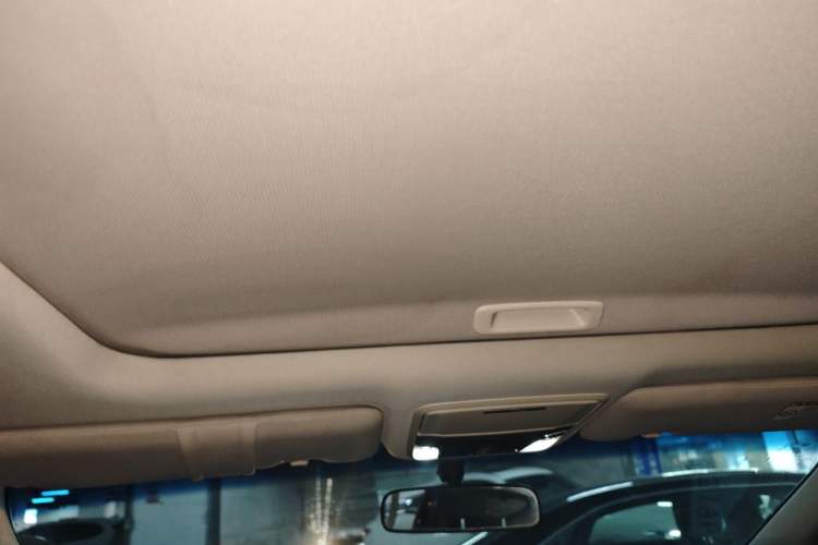 Used Honda Odyssey 2015 Updated Version 2.4L Smart Edition Headliner