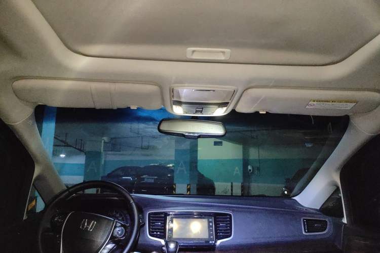 Used Honda Odyssey 2015 2.4L Supreme Edition Headliner