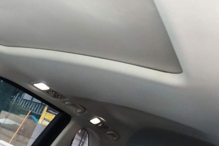 Used Honda Odyssey 2015 Updated Version 2.4L Smart Edition Headliner