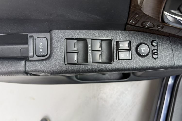 Used Honda Odyssey 2015 2.4L Prestige Edition Interior 11