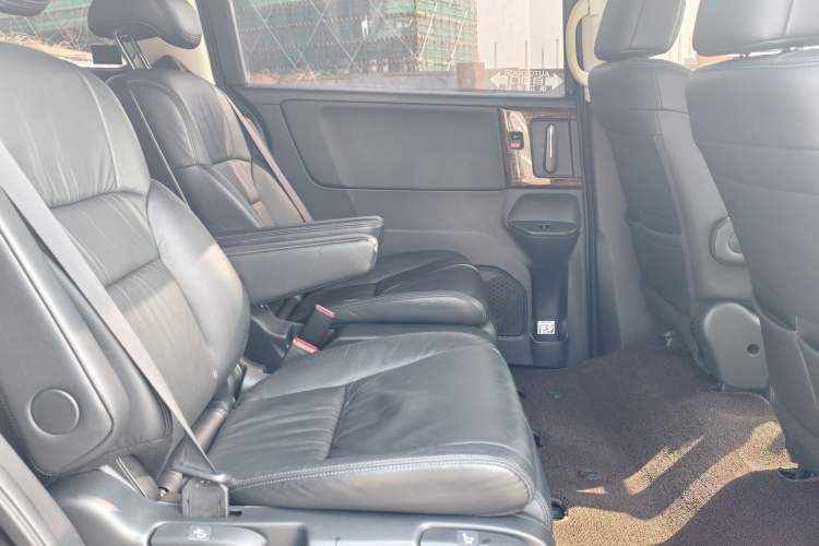 Used Honda Odyssey 2015 2.4L Smart Edition Interior 14