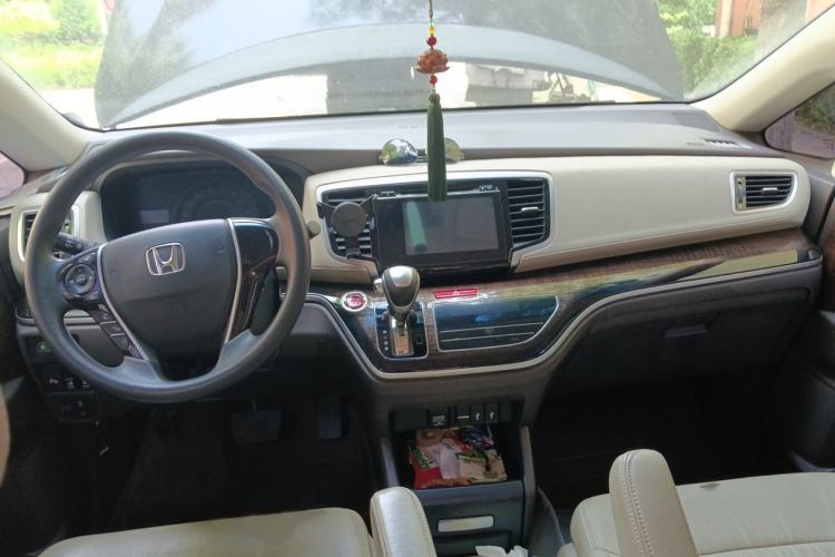 Used Honda Odyssey 2015 Revised 2.4L Luxury Edition Interior 2