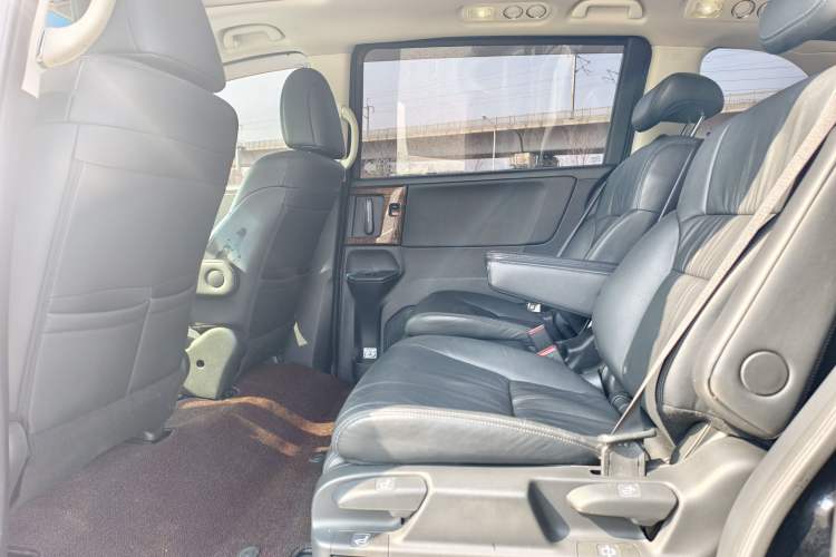 Used Honda Odyssey 2015 2.4L Smart Edition Interior 3