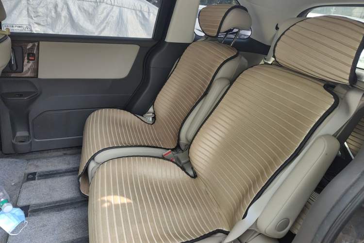 Used Honda Odyssey 2015 Updated Version 2.4L Smart Edition Interior 4