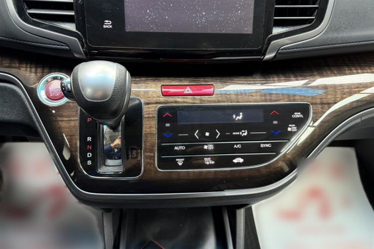 Used Honda Odyssey 2015 2.4L Prestige Edition Interior 4