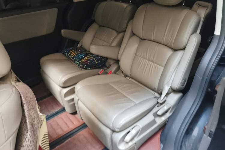 Used Honda Odyssey 2015 2.4L Supreme Edition Interior 4