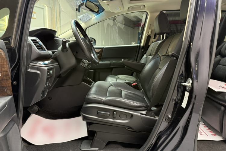 Used Honda Odyssey 2015 2.4L Prestige Edition Interior 6