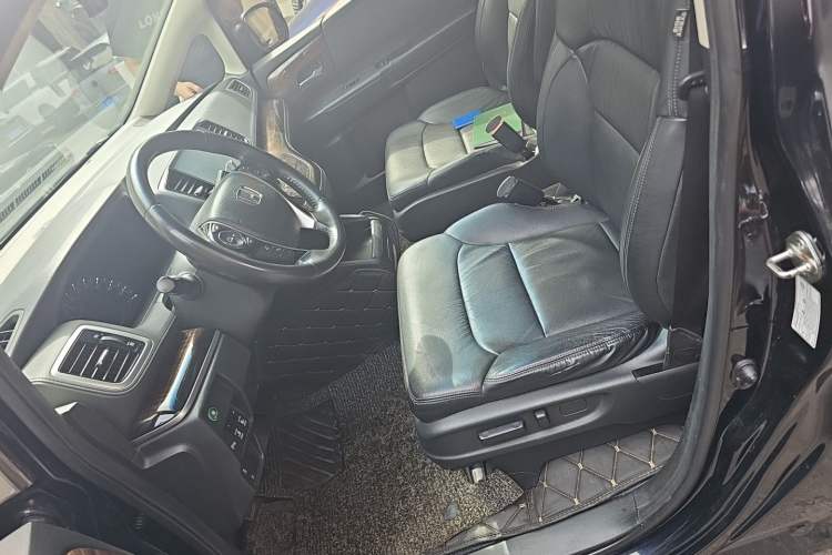 Used Honda Odyssey 2015 Updated Version 2.4L Smart Edition Left Front Seat
