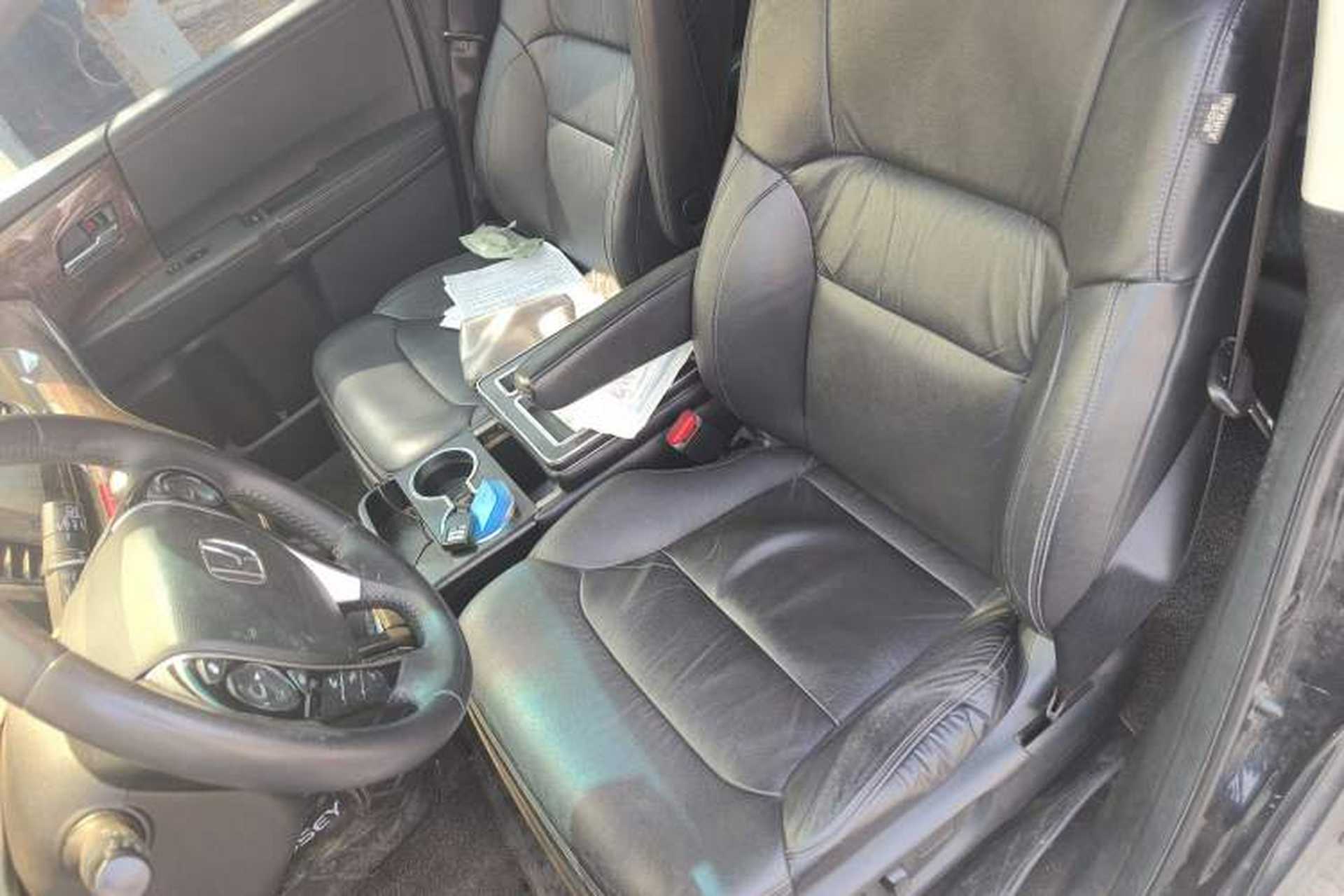 Used Honda Odyssey 2015 Updated Version 2.4L Smart Edition Left Front Seat