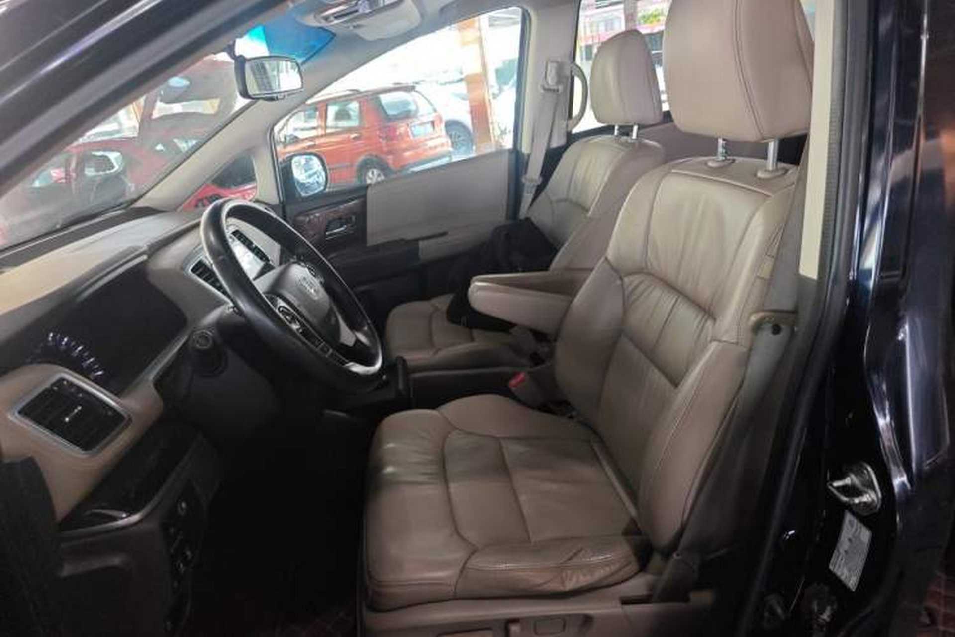 Used Honda Odyssey 2015 2.4L Supreme Edition Left Front Seat