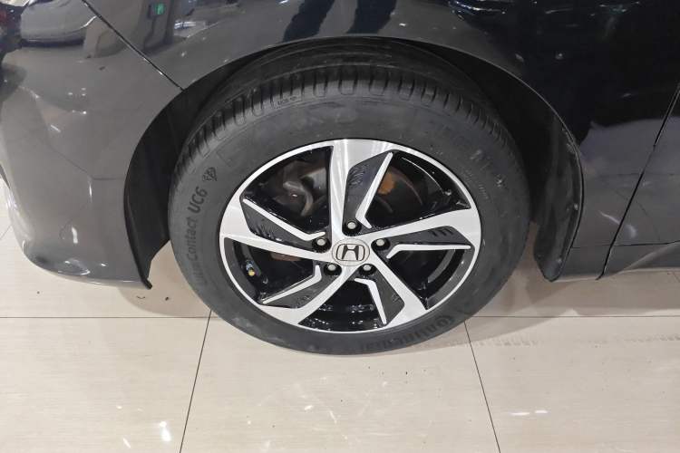 Used Honda Odyssey 2015 2.4L Smart Edition Left Front Wheel Hub