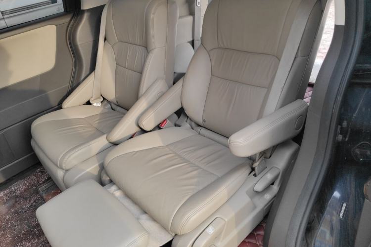 Used Honda Odyssey 2015 Updated Version 2.4L Smart Edition Left Rear Seat