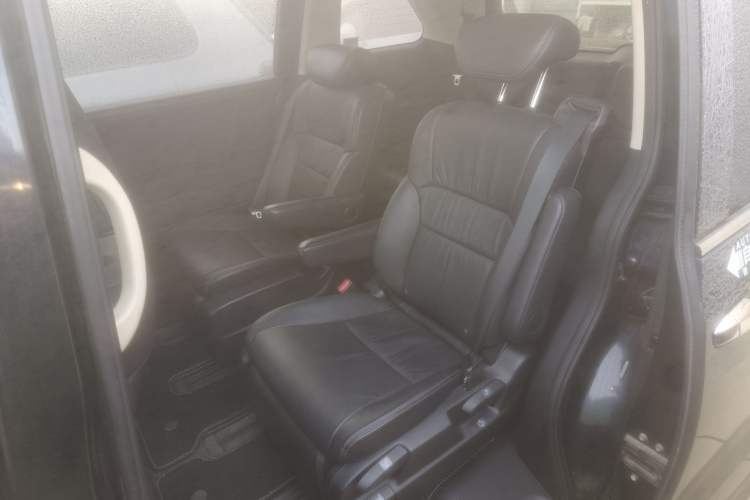Used Honda Odyssey 2015 Updated Version 2.4L Smart Edition Left Rear Seat