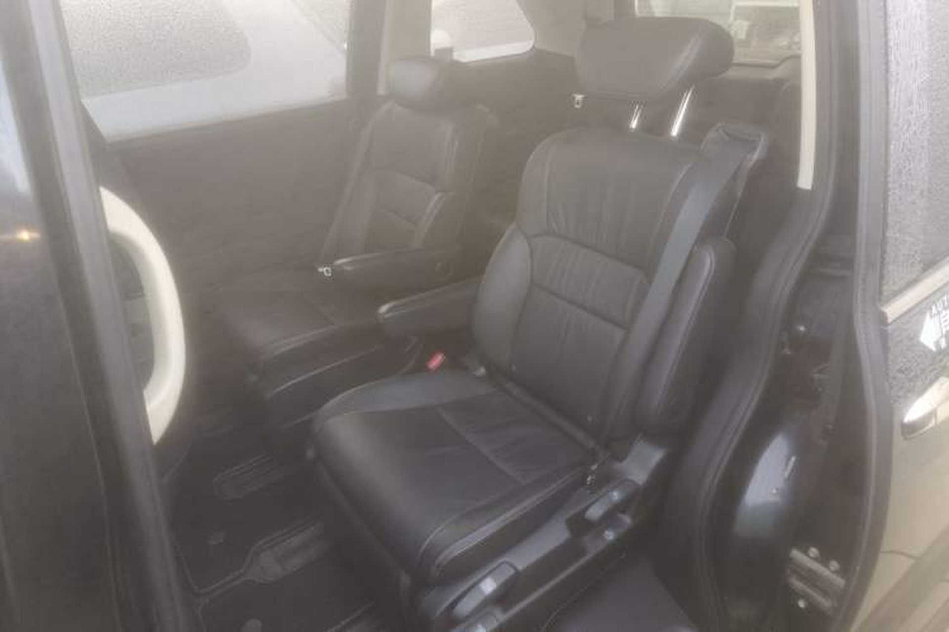 Used Honda Odyssey 2015 Updated Version 2.4L Smart Edition Left Rear Seat