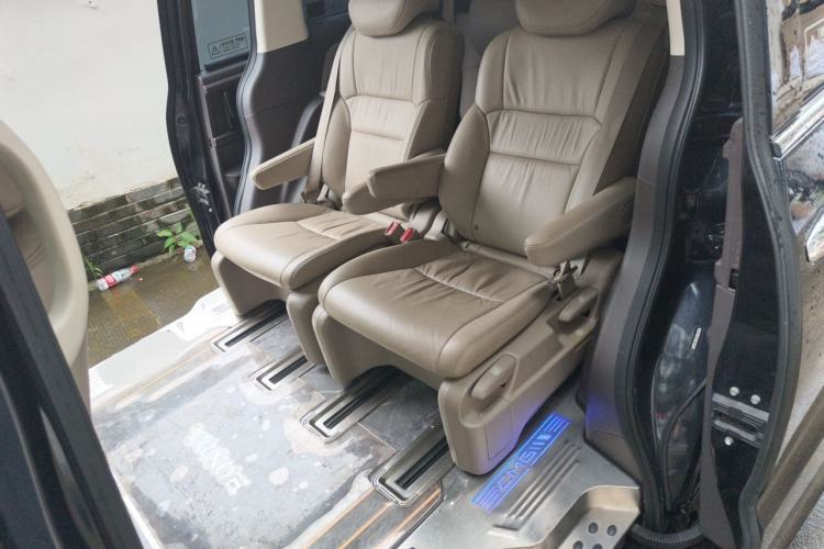 Used Honda Odyssey 2015 Revised 2.4L Luxury Edition Left Rear Seat