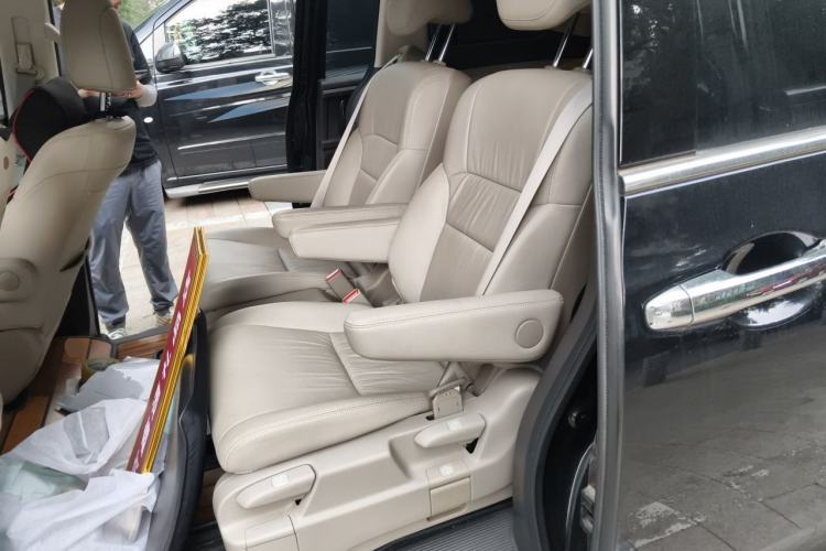 Used Honda Odyssey 2015 Revised 2.4L Luxury Edition Left Rear Seat