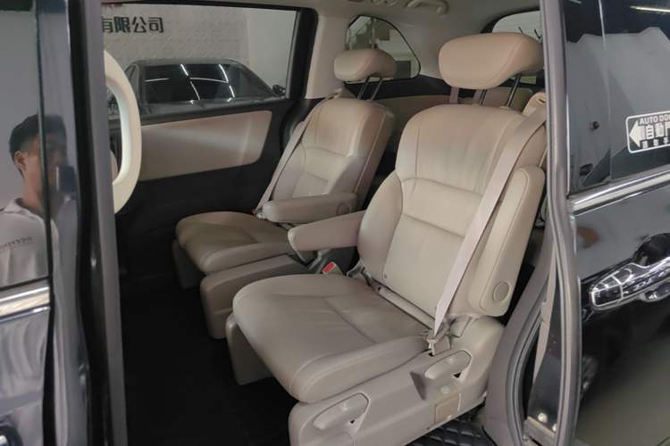 Used Honda Odyssey 2015 Revised 2.4L Luxury Edition Left Rear Seat