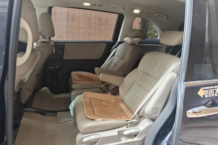 Used Honda Odyssey 2015 2.4L Luxury Edition Left Rear Seat