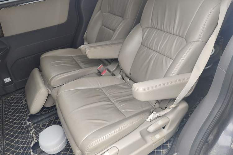 Used Honda Odyssey 2015 2.4L Smart Edition Left Rear Seat